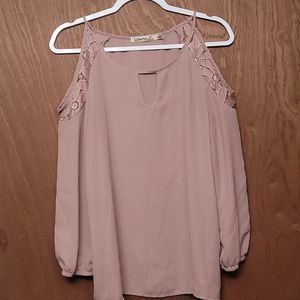 WOMEN'S cold shoulder blouse.  Pink size small.